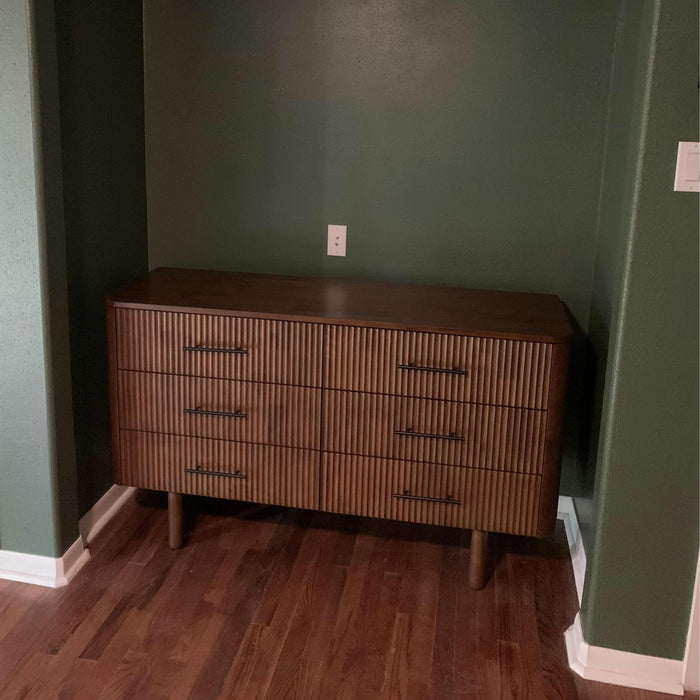 Logan - Mid-Century Modern Dresser With 6 Drawers - Brown