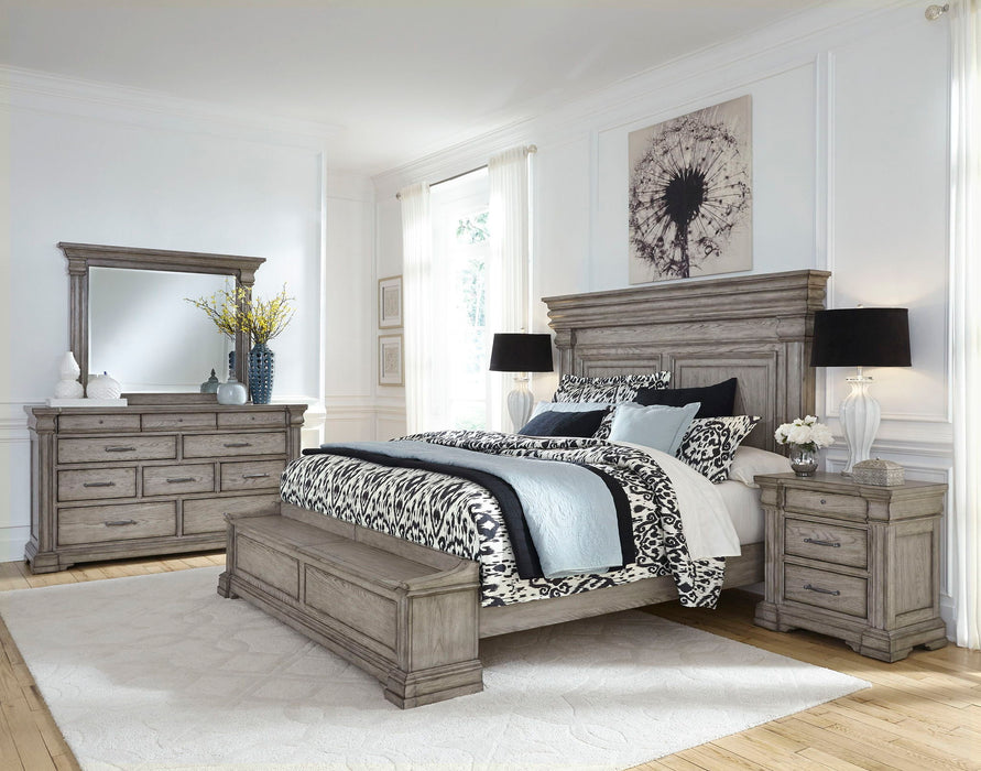 Madison Ridge - Queen Panel Bed With Blanket Chest Footboard - Heritage Taupe