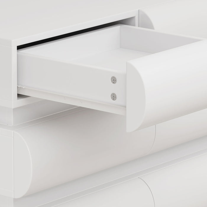 Minimalist Handle Less 8 Drawer Dresser With Wide Storage