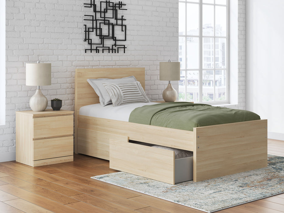 Onita - Panel Platform Bed