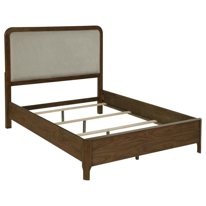 Maderia 4-piece Queen Bedroom Set Walnut