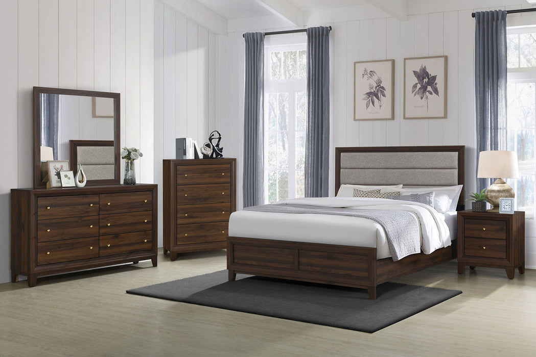 Welsley 5-piece California King Bedroom Set Walnut
