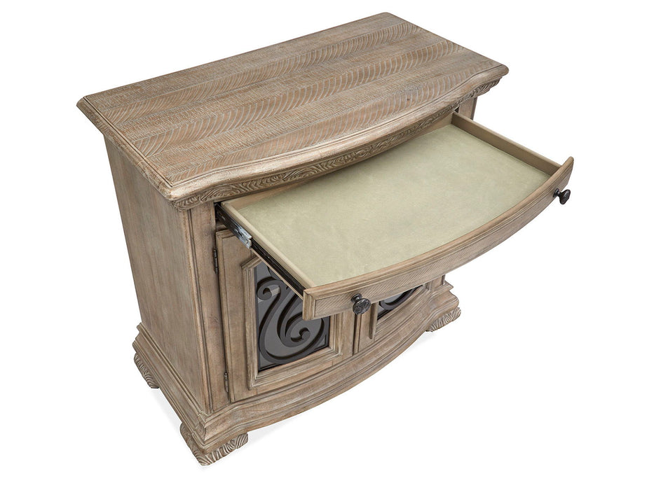 Marisol - Bachelor Chest - Fawn