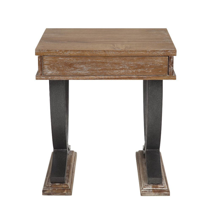 Pellio - Table