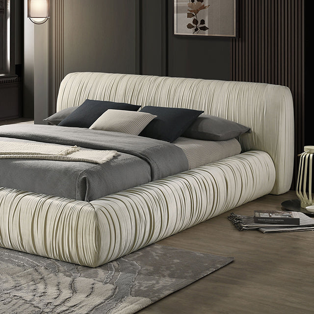 Palmdale - Queen Bed
