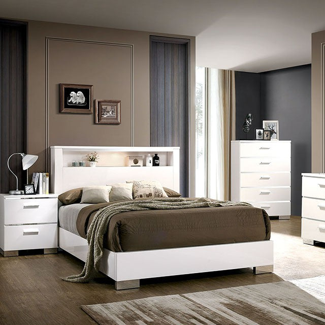 Carlie - 4 Pc Queen Bedroom Set