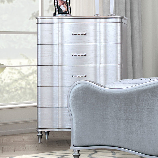 Melodi Parc - Chest