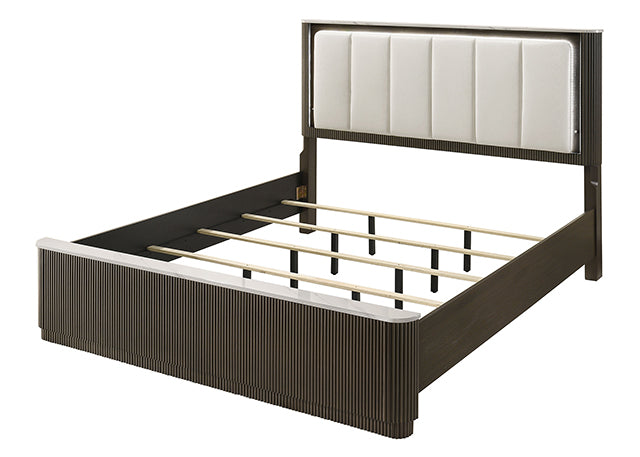 Lantrisant - E.King Bed