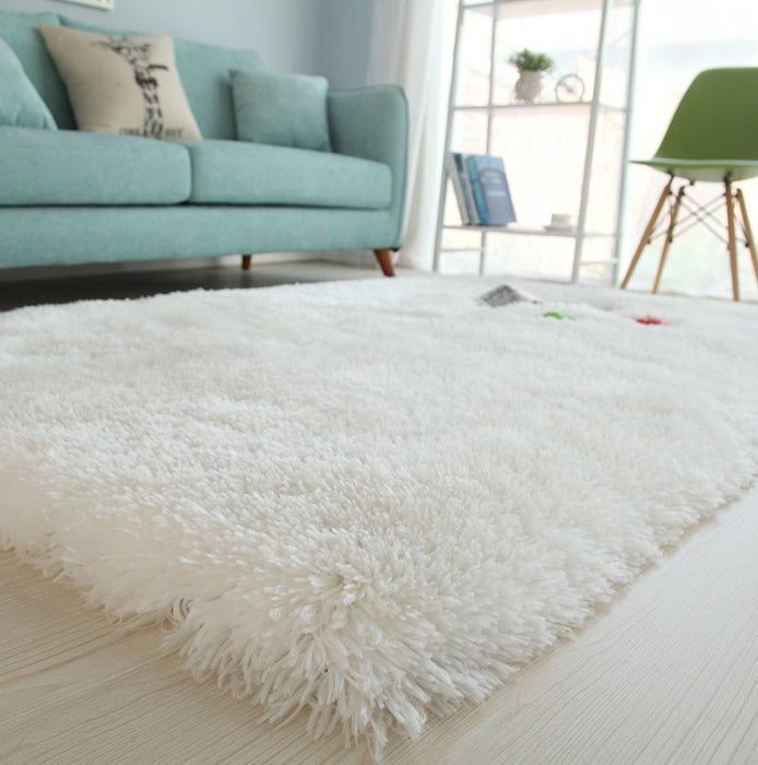 Long Pile Hand Tufted Shag Area Rug In White
