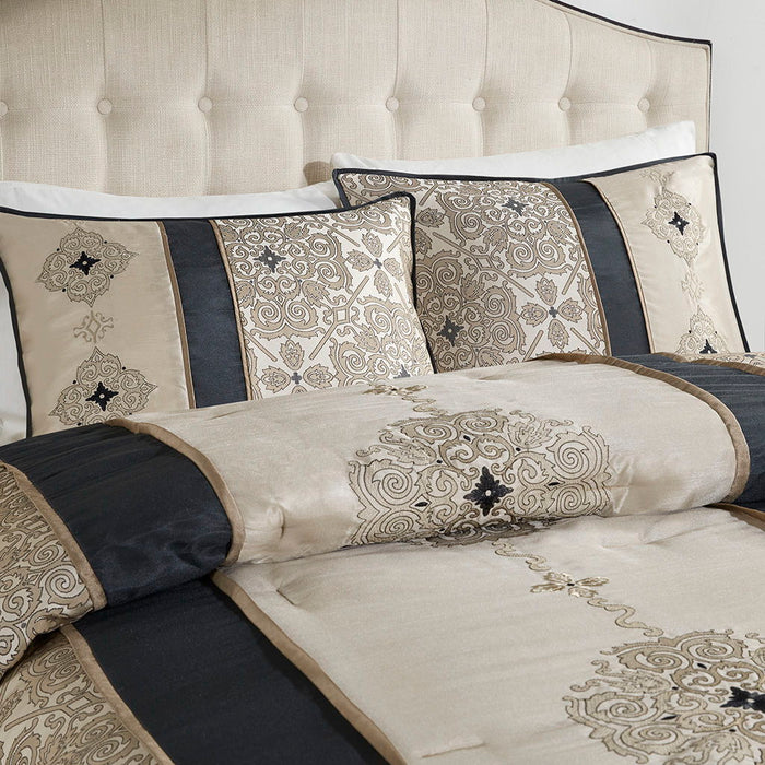 7 Piece Jacquard Comforter Set With Throw Pillows, Black