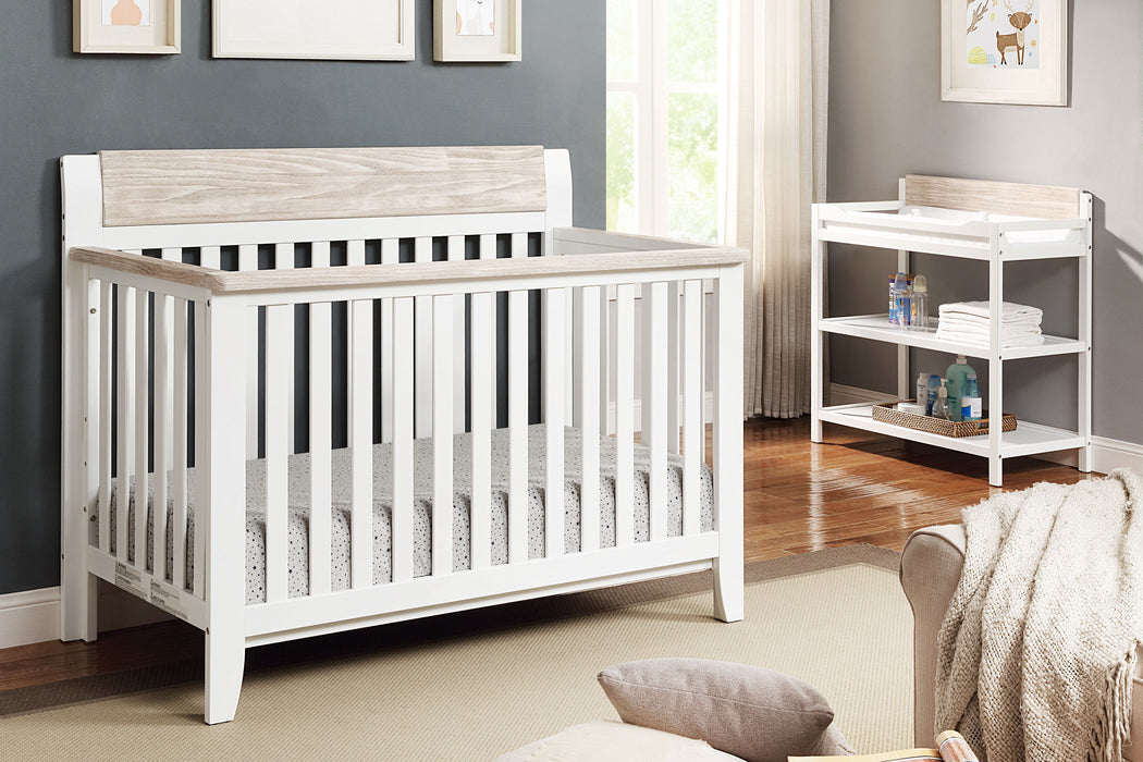 Hayes 4-In-1 Convertible Crib White / Natural