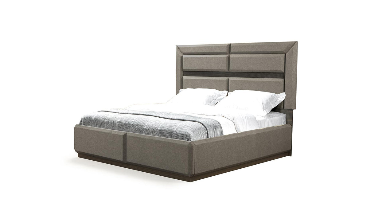 Dunhill Modern Style Queen Bed Made With Wood In Brown
