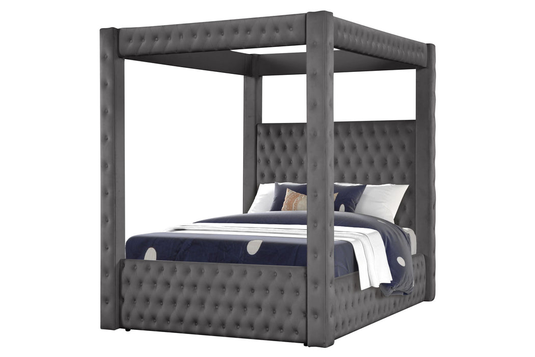 Monica Luxurious Four - Poster King Bed Made With Wood In Gray