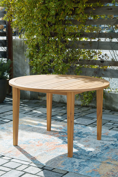 Janiyah - Light Brown - Round Dining Table W/Umb Opt Unique Piece Furniture