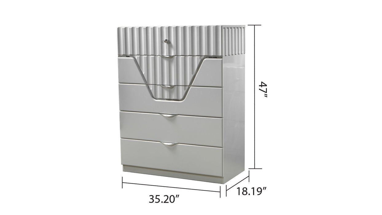 Da Vinci Modern Style 5 Drawer Chest Made With Wood In Gray