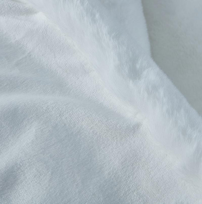 Cassilda Luxury Chinchilla Faux Fur Throw Blanket (50" X 60") - White