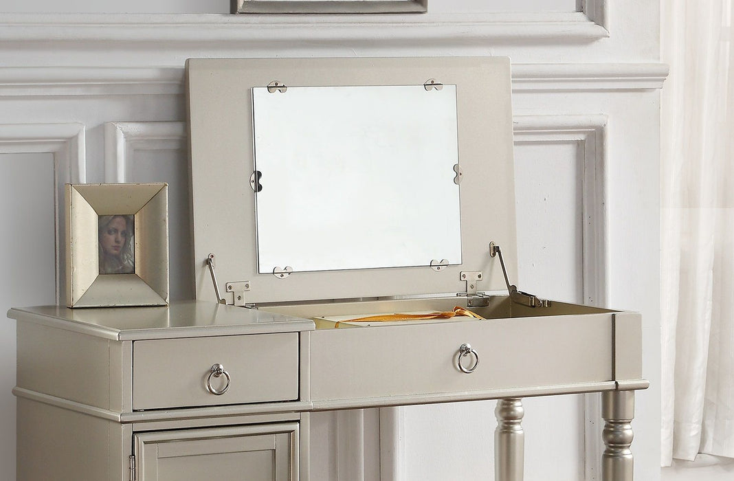 Bedroom Vanity Set Stool Open Up Mirror Storage Space Drawers Rubber Wood Ring Pull Handles Silver Color Vanity