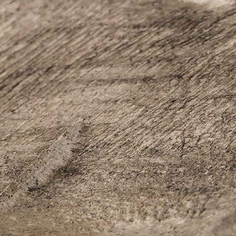 Dashburn - Antique White / Black - Sculpture Unique Piece Furniture