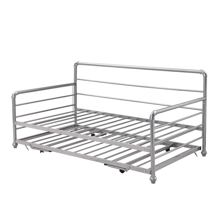 Twin Size Daybed With Adjustable Trundle, Pop Up Trundle In Silver
