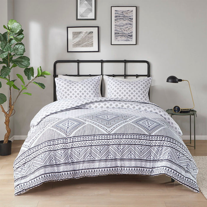 Reversible Comforter Set, White / Black