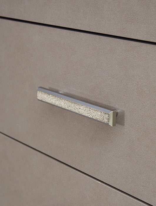 Surancha - Five Drawer Wide Chest - Gray